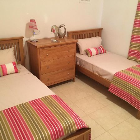 Excellent 2 Bed Apartment Mandriá Kültér fotó